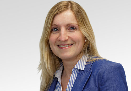 [Translate to Deutsch:] Dr. Elke Brüsehaber - EUROIMMUN product management