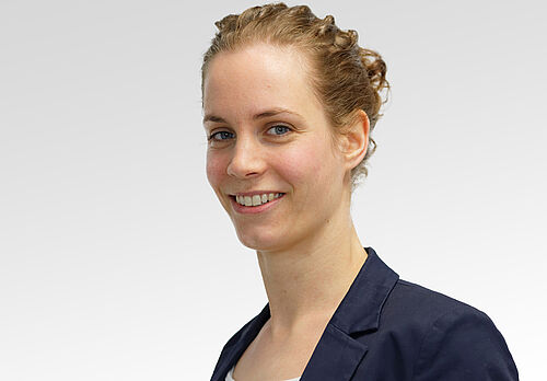[Translate to Deutsch:] Dr. Kim Annchen Tappe - EUROIMMUN product management